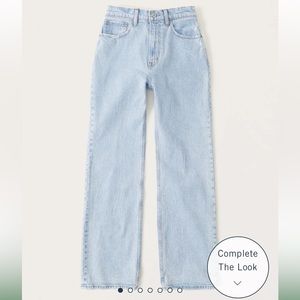 A&F Curve Love High Rise 90s Relaxed Jean